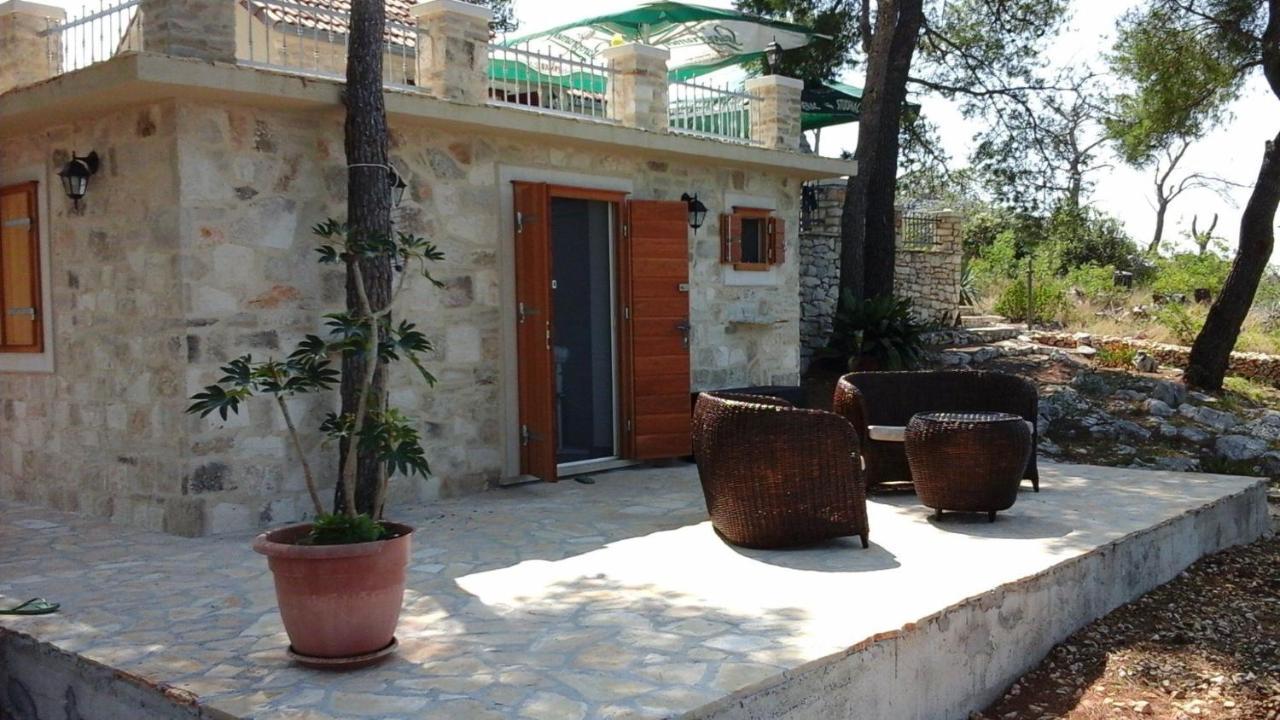 House Vesna Kupinova Milna (Brac) Exterior foto